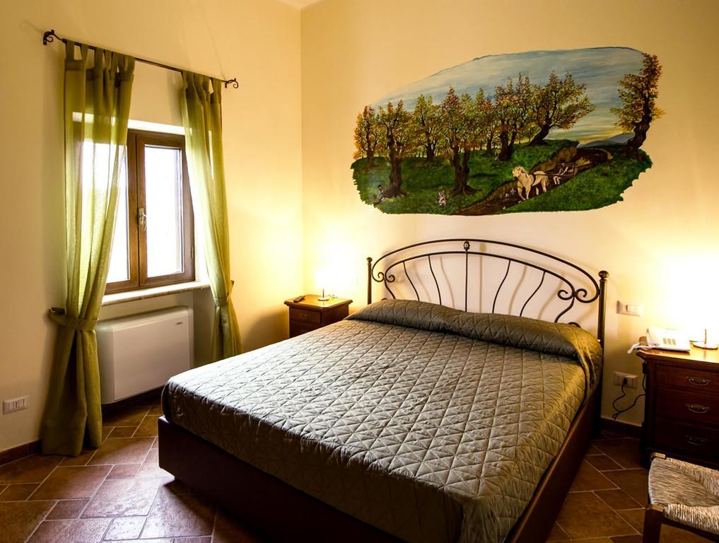 Agriturismo Ferrari Farm stay *
